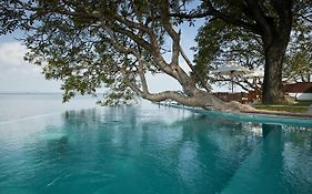 Ekho Lake House